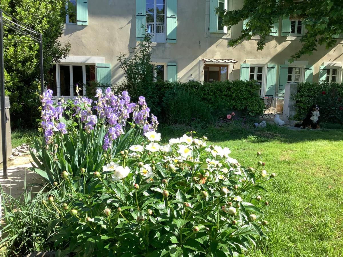 Bed and Breakfast Le Papillon De Soie à Pierrelatte Extérieur photo